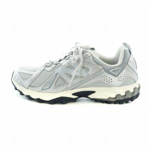 ランニングシューズ US9 グレー シルバー色 ML610TAU