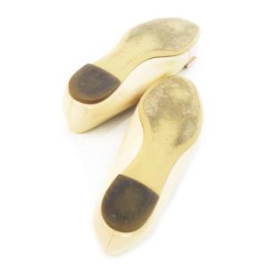 Salvatore Ferragamo パンプス フラット ラウンドトゥ エナメル レザー ヴァラリボン ロゴ 7 24.0cm ピンクベージュ