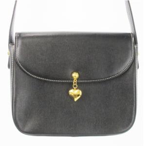 ショルダーバッグ レザー 革 ハートチャーム ロゴ 黒 ブラック /CK16 GY13