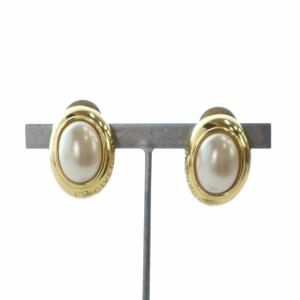 ヴィンテージ イヤリング アクセサリー クリップ式 ロゴ フェイクパール ゴールド色 GY11 /MQ