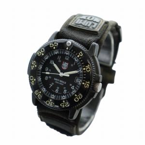 Luminox NAVY SEAL 200m/660ft 腕時計 クォーツ デイト カレンダー付き 黒文字盤