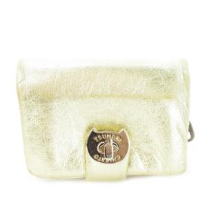 二つ折り財布 ウォレット 小銭入れあり レザー 革 ターンロック金具 ハク 猫 キャットモチーフ ゴールドカラー