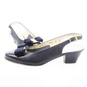 Salvatore Ferragamo BOUTIQUE TESDAY パンプス スリングバック ローヒール ラウンドトゥ ヴァラリボン ロゴ