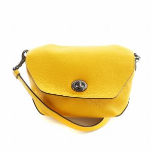 カーリー クロスボディ ショルダーバッグ 斜めがけ レザー シボ革 ターンロック ロゴ 黄 イエロー C2815