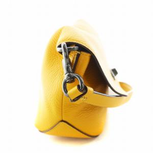 COACH カーリー クロスボディ ショルダーバッグ 斜めがけ レザー シボ革 ターンロック ロゴ 黄 イエロー C2815