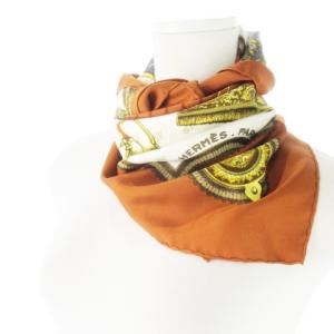 HERMES SELLES A HOUSSE カバーへの腰かけ カレ90 スカーフ スクエア シルク 絹 大判 鞍柄