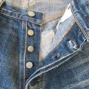 EVISU 虎耳 トラ耳 セルビッチ デニム パンツ ジーンズ ストレート ボタンフライ ウォッシュ加工 ダメージ加工