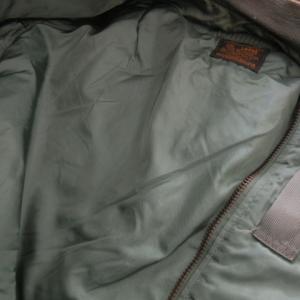 ALPHA INDUSTRIES ジャケット MA-1 フライトジャケット ミリタリー 中綿 ジップアップ L 緑 カーキ /AO7 GY18