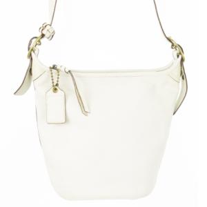 ショルダーバッグ レザー 革 ロゴ型押し 白 ホワイト 11422 /CK7 GY18