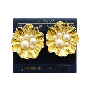 ヴィンテージ イヤリング アクセサリー クリップ式 フェイクパール 両耳 フラワーモチーフ ゴールドカラー