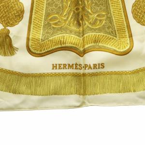 HERMES カレ90 Poste et Cavalerie サーベル飾り袋 大判 スカーフ ストール 総柄 ロゴ 黄
