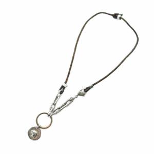 VERSACE ネックレス アクセサリー ペンダント レザー メデューサ ロゴ シルバー色 GY18 /MQ