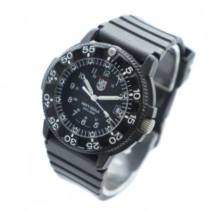 Luminox NAVY SEALS 腕時計 クォーツ 黒文字盤 デイト カレンダー付き ブラック