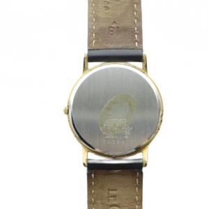 SEIKO ジャンク品 腕時計 ウォッチ クォーツ カレンダー付き ロゴ レザーベルト ゴールド色 5Y39-7010