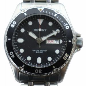 腕時計 ウォッチ クォーツ 黒文字盤 ロゴ カレンダー付き シルバー色 UG15-C3 GY18 /MQ