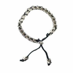 ブレスレット アクセサリー ロゴ シルバー色 GY18 /MQ