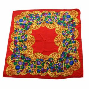 大判 スカーフ ストール グリポア ジュエリー 宝石 総柄 ロゴ シルク 絹100％ 赤 レッド GY17