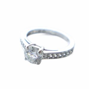 指輪 アクセサリー リング クリスタル ロゴ 50 8号 シルバー色 GY18 /MQ