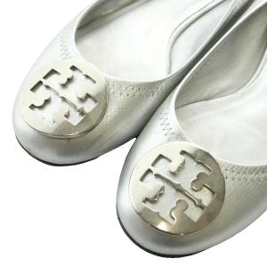 TORY BURCH バレエシューズ パンプス フラット レザー ラウンドトゥ ロゴ シルバー金具 6 23cm シルバー色