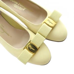 Salvatore Ferragamo ヴァラ パンプス ロゴ リボン チャンキーヒール 6 23.5cm 黄 イエロー GY40 /MQ