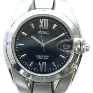 ジャンク品 8F32-005A 腕時計 ウォッチ クォーツ 黒文字盤 カレンダー付き シルバー色 GY18