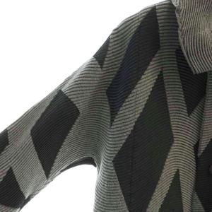 ISSEY MIYAKE 3Dスチーム ストレッチ プリーツ ジャケット グレー 2 IM94FD5192