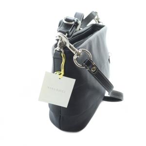 NINA RICCI ショルダーバッグ タグ付き 斜めがけ ロゴ レザー 黒 ブラック GY18 /MQ