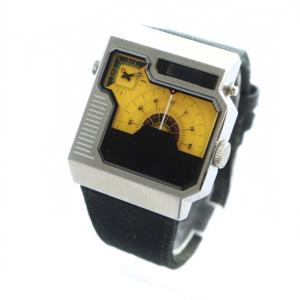DIESEL ジャンク品 DZ-7223 腕時計 ウォッチ クォーツ スクエア ロゴ シルバー色 GY18 /MQ