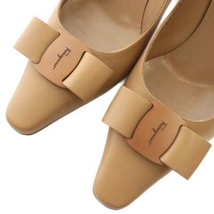 Salvatore Ferragamo ヴァラリボン パンプス レザー ポインテッドトゥ ハイヒール ロゴ 9 26cm 茶色 ブラウン /XZ