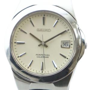 ジャンク品 8F32-0130 腕時計 ウォッチ クォーツ カレンダー付き シルバー色 GY11 /MQ