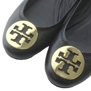 TORY BURCH バレエシューズ パンプス フラット レザー ラウンドトゥ ロゴ ゴールド金具 8 25?p 黒 ブラック