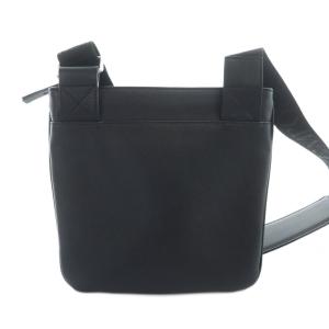 EMPORIO ARMANI ショルダーバッグ 斜めがけ ロゴ レザー 黒 ブラック GY18 /MQ