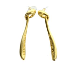 ピアス 両耳用 アクセサリー ロゴ ロング ゴールド色 GY18 /MQ