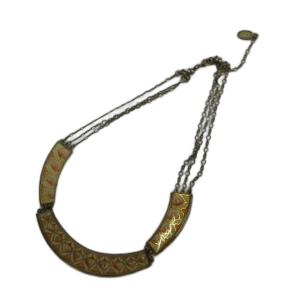 ネックレス ビブスタイル アクセサリー ロゴ ゴールド色 GY18 /MQ