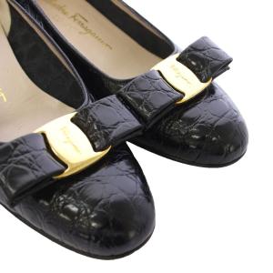 Salvatore Ferragamo パンプス ヴァラ リボン 型押し レザー ラウンドトゥ 7C 黒 ブラック /TK GY40