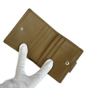 財布 二つ折り ミニ がま口 レザー ロゴ 型押し 茶色 ブラウン /XZ