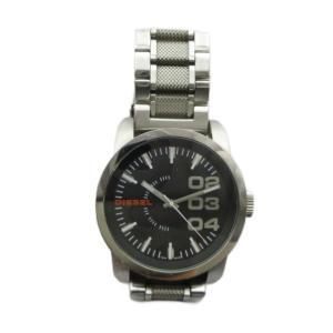 DIESEL DZ-1370 腕時計 ウォッチ クォーツ 黒文字盤 シルバー色 GY18 /MQ