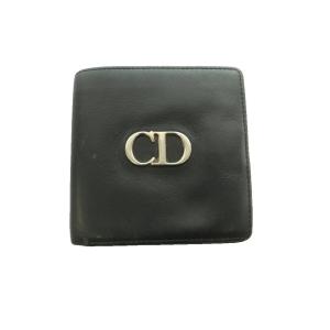 二つ折り財布 CDロゴ金具 レザー 黒 ブラック /SS OS OH GY11