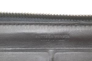 BOTTEGA VENETA 長財布 イントレチャート パイソン ラウンドファスナー レザー ブラック /YO9 OH