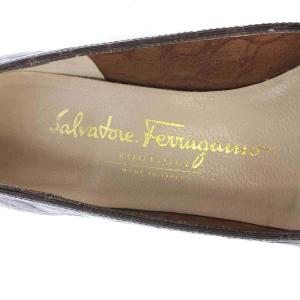 Salvatore Ferragamo パンプス シューズ ラウンドトゥ チャンキーヒール 型押し ヴァラリボン 5 ブラウン