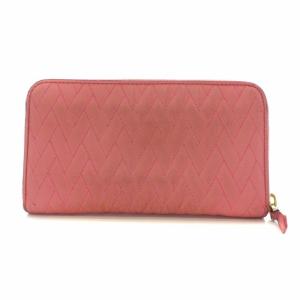 PRADA キルティング 長財布 ラウンドファスナー 三角プレート ステッチ ピンク