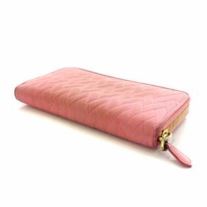 PRADA キルティング 長財布 ラウンドファスナー 三角プレート ステッチ ピンク