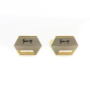 GIVENCHY ネクタイピン カフスボタン 2点セット ロゴ ゴールド色 シルバー色 GY11