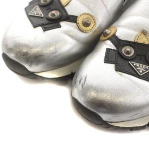PRADA スリッポン シューズ 三角ロゴプレート ロボット メタリックレザー 35.5 22.5cm シルバーカラー 1S532H
