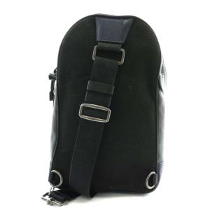 COACH ボディ ショルダーバッグ スリングバッグ PVC シグネチャー ロゴ 総柄 シルバー金具 黒 ブラック F83135