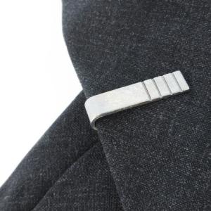 THOM BROWNE ナロータイ ネクタイ 無地 ピン付き 裏側ワンポイント トリコロール チャコール グレー