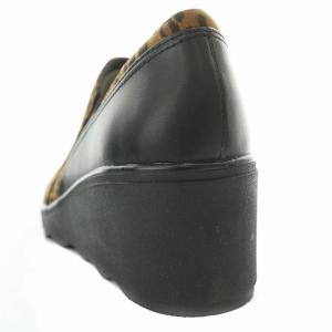 Clarks Mazy Squam メイジースクアム スニーカー 厚底 コンフォートシューズ スエード レオパード柄