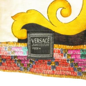 VERSACE JEANS COUTURE カットソー Tシャツ クルーネック 五分袖 コットン プリント オリエンタル フェザー チマヨ柄 総柄