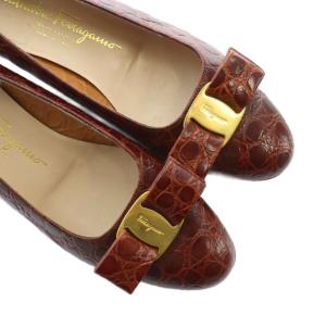 Salvatore Ferragamo パンプス リボンレザー ヴァラ チャンキーヒール ロゴ 7 24cm 茶 ブラウン GY44 /MQ