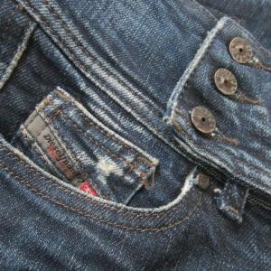 DIESEL CHEROCK デニムパンツ ジーンズ セミフレア ローライズ ストレッチ ウォッシュ加工 ダメージ加工